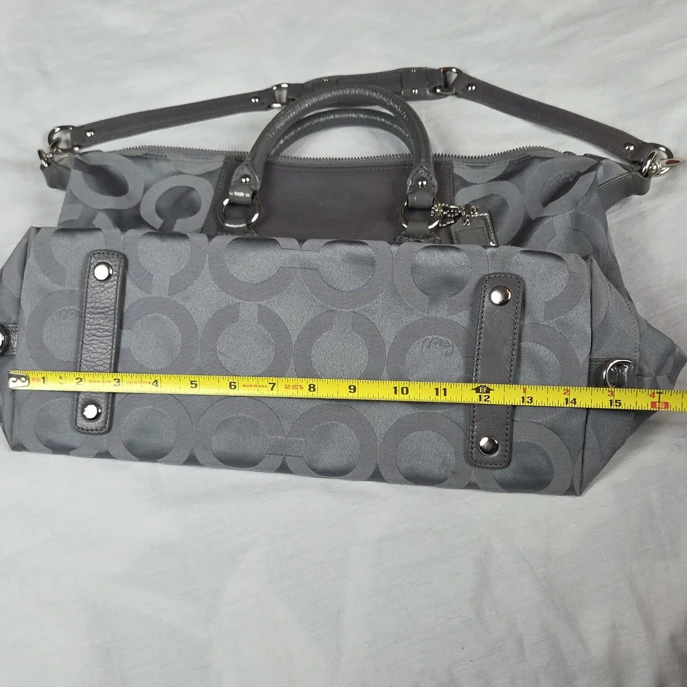 COACH SABRINA MADISON Charcoal Gray Lavender Lilac Satchel Purse Op-Art Fabric